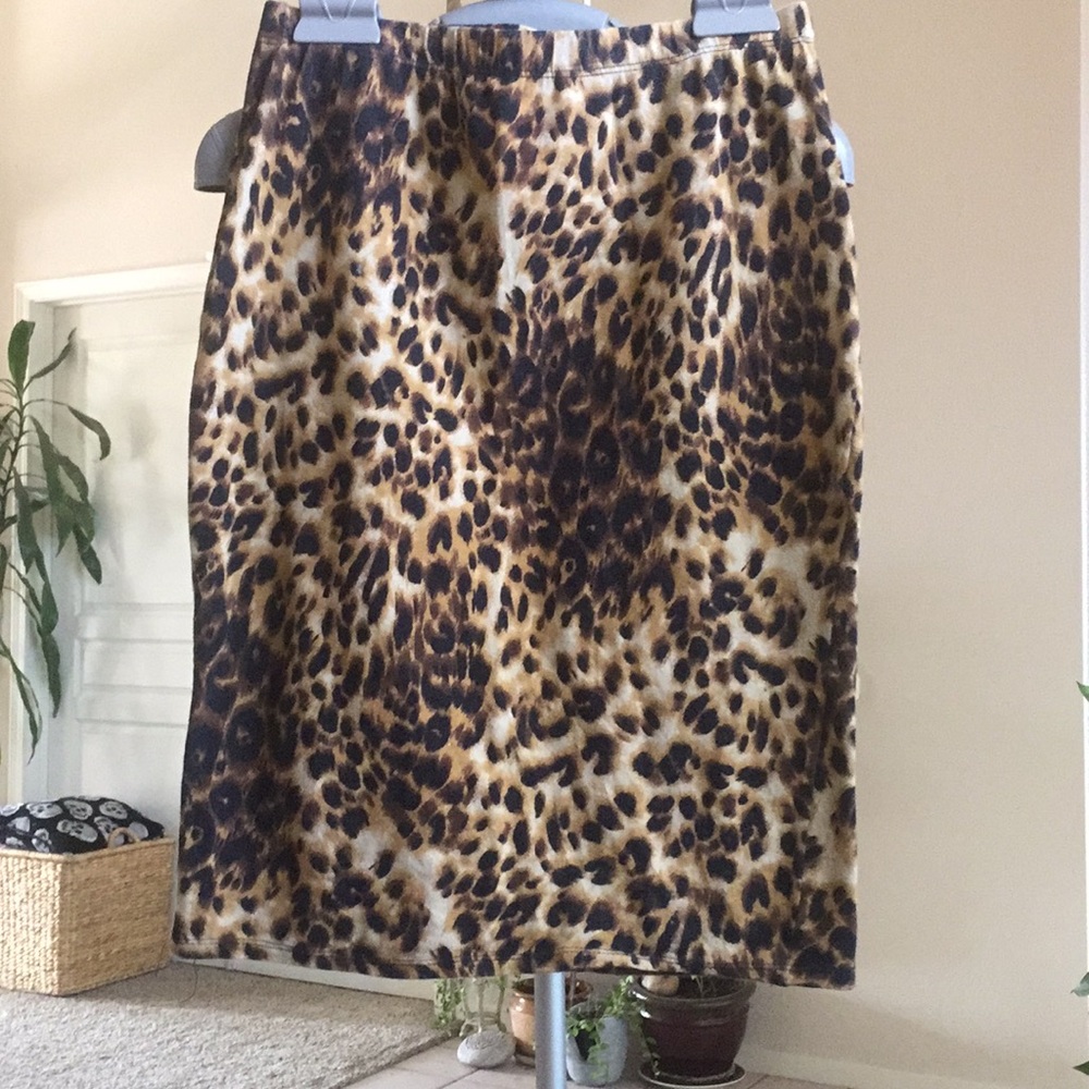 SKIRT